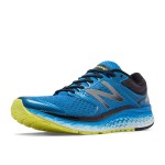 מוצרי ניו באלאנס לגברים New Balance M1080 V7 - כחול