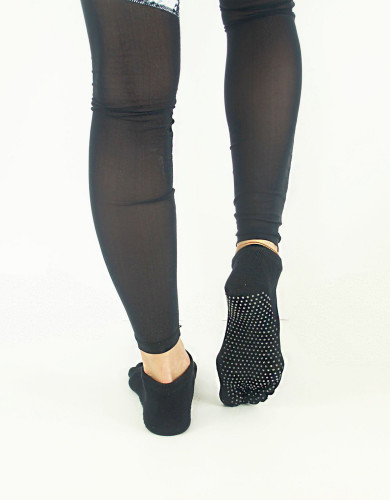 מוצרי My-O-My לנשים My-O-My anti slip yoga socks - שחור